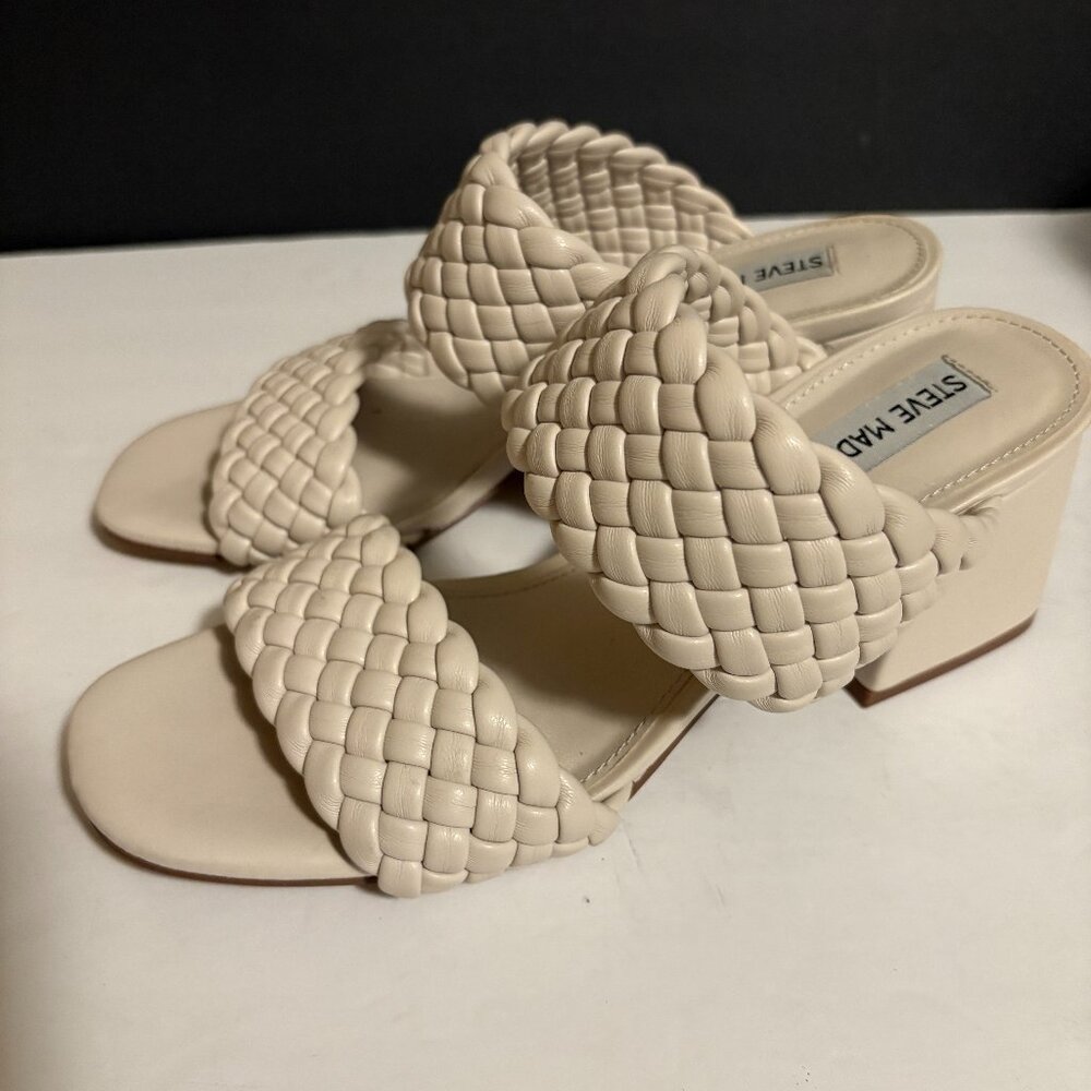 Steve Maden Tielo Heeled White Sandals Women's Size 8M. NWOB
